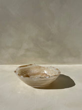 Load image into Gallery viewer, Onyx Deep Dish - Raw cut #1 - Little Quartz Co Crystals