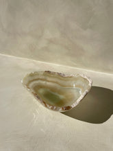 Load image into Gallery viewer, Onyx Deep Dish- Raw cut #6 - Little Quartz Co Crystals