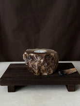 Load image into Gallery viewer, Chocolate Banded Crystal Raw Cut Onyx Tealight Candle Holder #5
